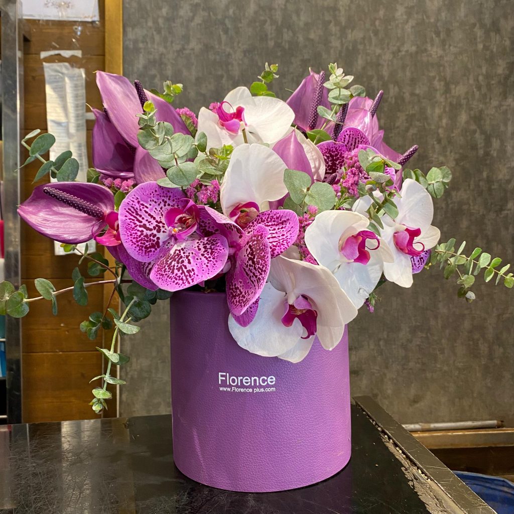 خرید اینترنتی گل طبیعی از Florence با ضمانت تازگی