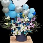 بادکنک آرایی با گل طبیعی برای جشن‌های عاشقانه و تولد