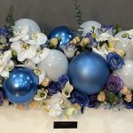 هدیه لوکس با باکس گل و بادکنک لاکچری – شیک و غیرقابل فراموشی