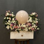 هدیه تولد با باکس گل و بوبوبالن – زیبایی و شادی در کنار هم