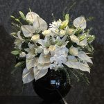 بلور گل سفید ختم – گل رز سفید طبیعی در بلور شفاف برای یادبود