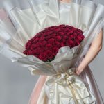 دسته گل رز هلندی فلورانس، هدیه‌ای زیبا از گل‌های هلندی تازه و رنگارنگ برای هر مناسبت خاص.