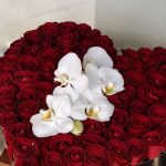 باکس قلبی فلورانس با گل رز – لمس احساس در اولین نگاه