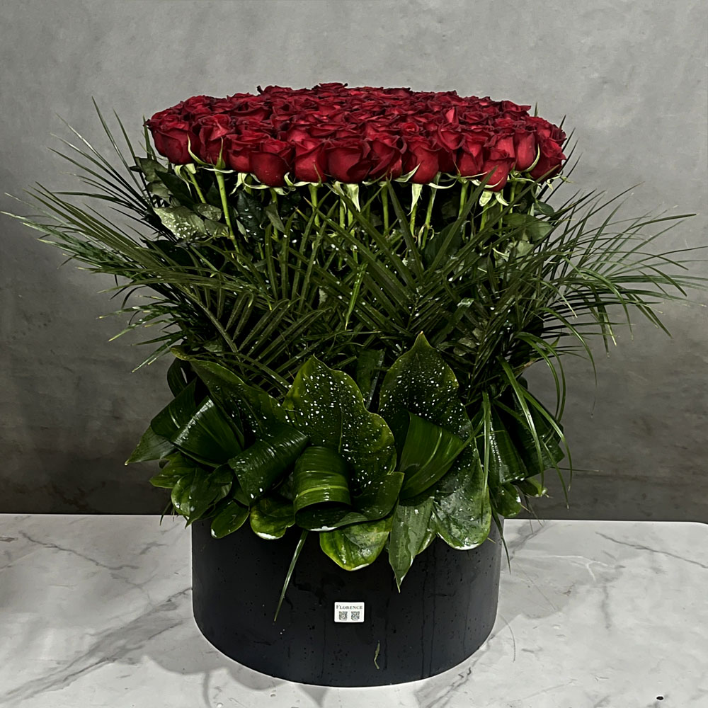 باکس-گل-رز-هلندی-کد-4934-1 باکس گل رز هلندی با گلهای تازه و طراحی لوکس برای هدیه دادن