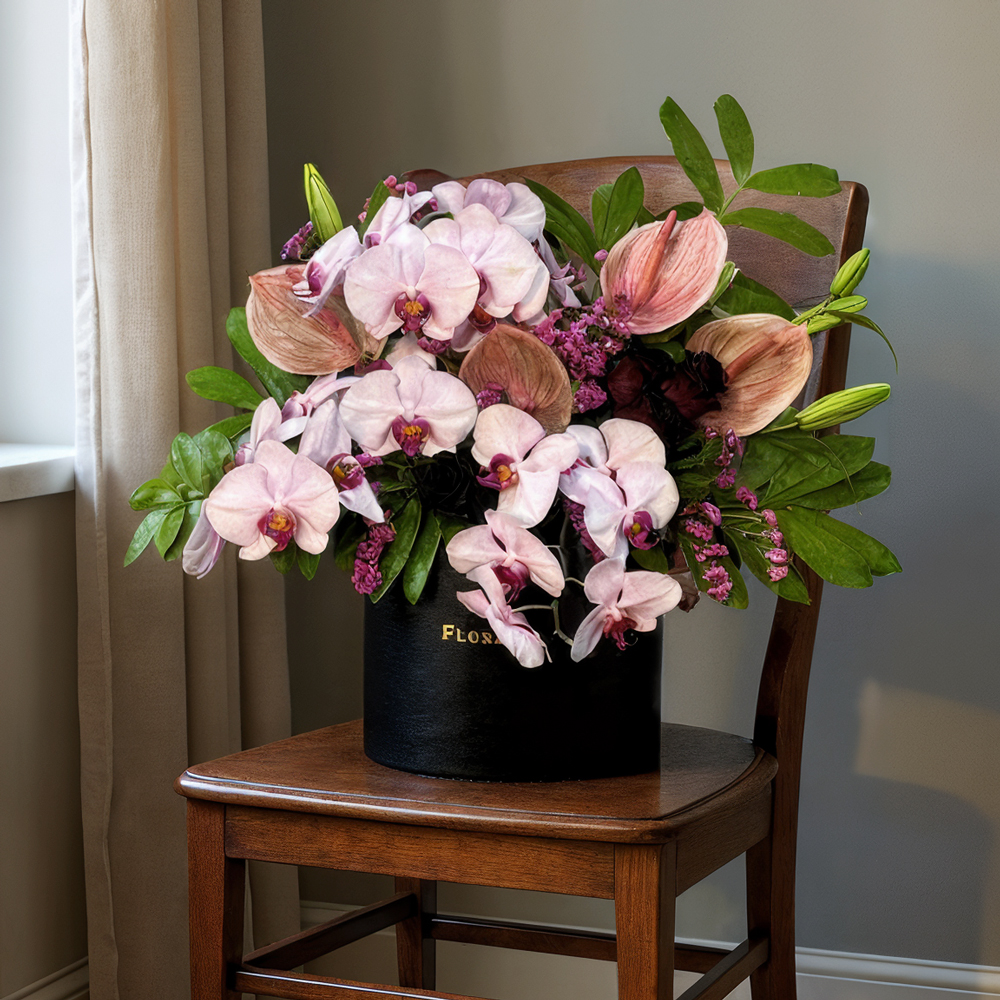 باکس-گل-فلورانس-با-ارسال-فوری-کد-6115-1 باکس گل فلورانس با ارسال فوری – هدیهای سریع و شیک