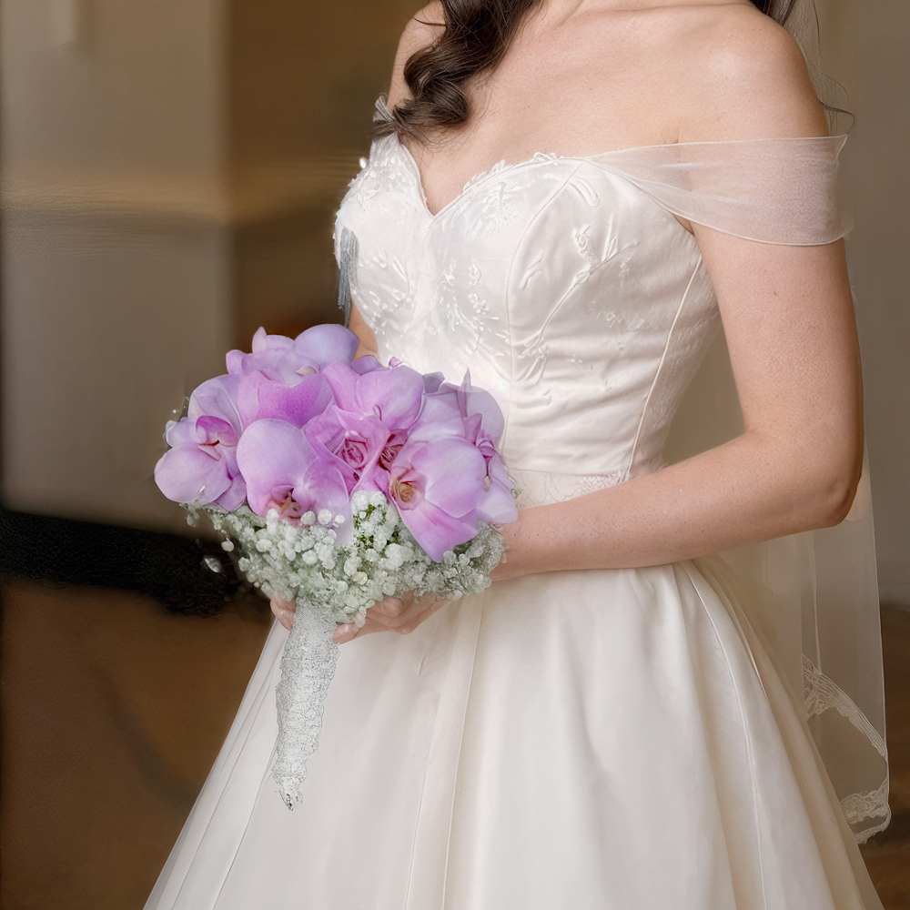 دسته-گل-عروس-ارکیده-صورتی-کد-6104-1 "دسته گل عروس ارکیده صورتی - انتخابی شیک و دلنشین برای روز خاص شما"