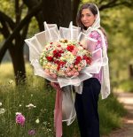 دسته گل میناتوری دست‌ساز با طراحی فانتزی از فلورانس