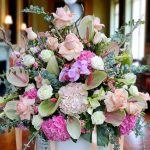 "گلدان گرد فایبر مدرن با طراحی مینیمال و سطح صاف، مناسب دکوراسیون مدرن و مینیمالیستی"