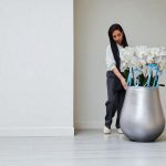 گلدان ارکیده سفید لوکس | هدیه‌ای خاص از گلفروشی فلورانس برای مناسبت‌های ویژه