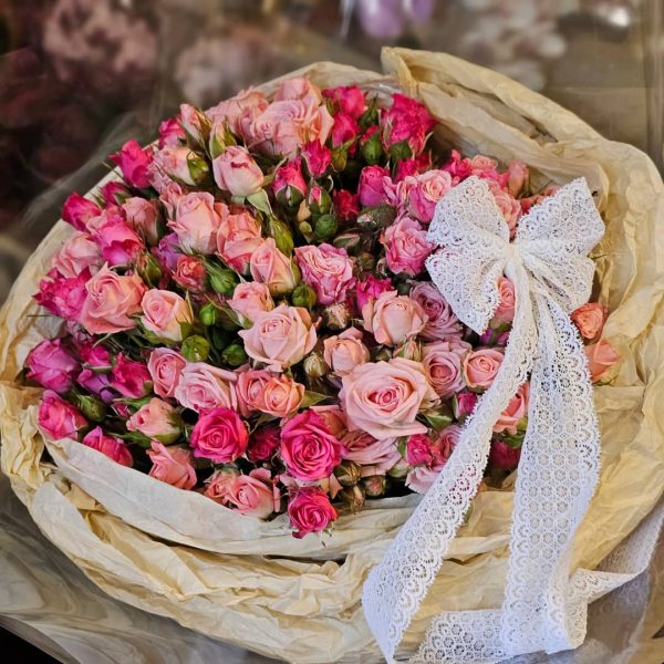 دسته گل رز مینی کاغذی رمانتیک با طراحی مینیمال و شیک