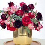 باکس گل رز گلد لوکس فلورانس با ترکیب گل رز قرمز و صورتی در گلدان طلایی