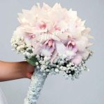 دسته گل عروس سیمبیدیوم صورتی از گالری فلورانس برای روز عروسی شما