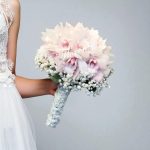 دسته گل عروس سیمبیدیوم صورتی با گل‌های زیبا و طراحی لوکس از گالری فلورانس