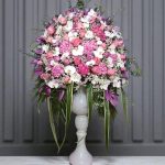 جام گل خواستگاری با گل‌های تازه و تزئینات عاشقانه