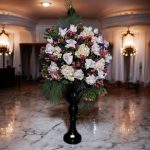 جام گل رز و هورتانزیا با گلهای تازه و چیدمان خاص برای دکوراسیون لوکس