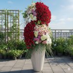 ماشین عروس گلد با گل‌آرایی تمام ارکید سفید و طراحی لوکس