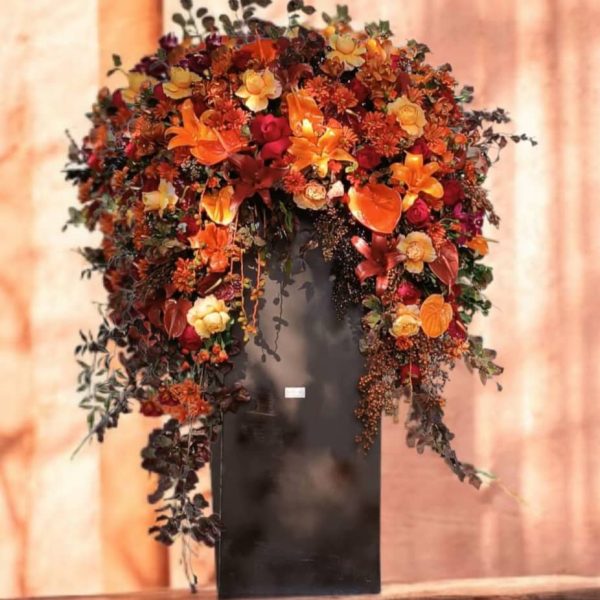 باکس گل قهوه‌ای شکلاتی پاییزی؛ ترکیبی از رنگ‌های گرم و طراحی هنرمندا