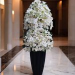 پایه گل دو تیکه لاکچری سفید برای عروسی و سالن‌های پذیرایی