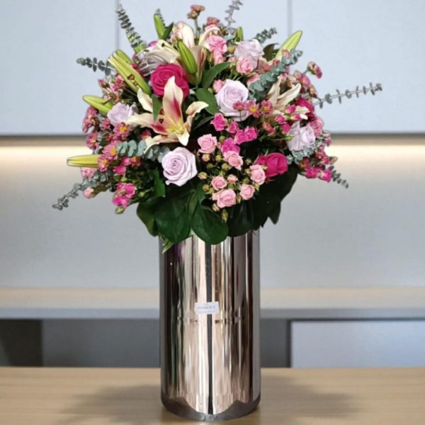 استوانه بلور با گل گرد بهاری مناسب هدیه و دکوراسیون