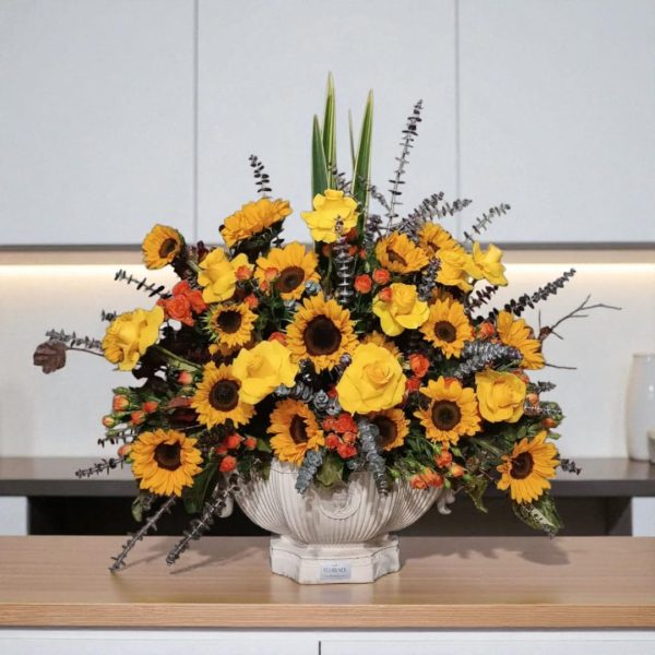 گلدان رزین ورساچه گل زرد شیک و لوکس