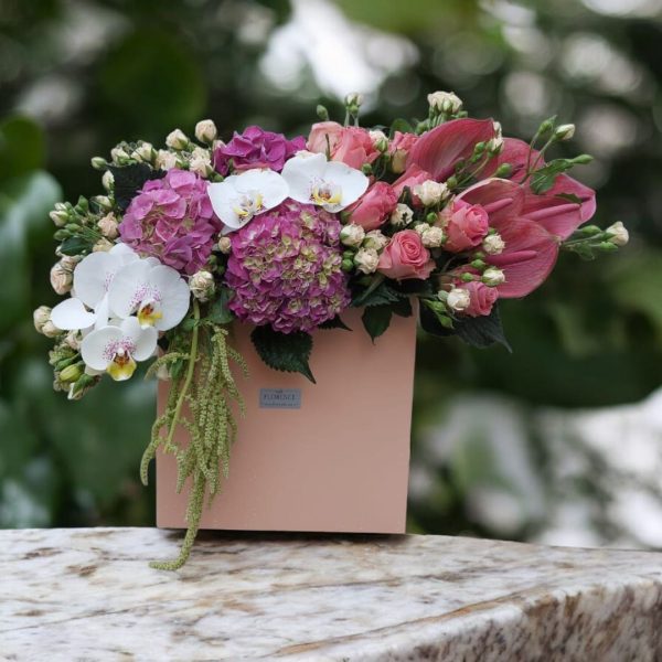 باکس گل مربعی تم صورتی رمانتیک