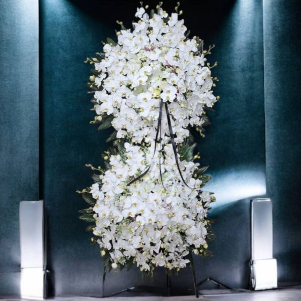 تاج گل تمام ارکیده با تاچ صورتی لوکس