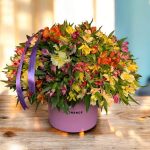 باکس گل آلسترومریا پاییزی با رنگ‌های گرم و دلنشین