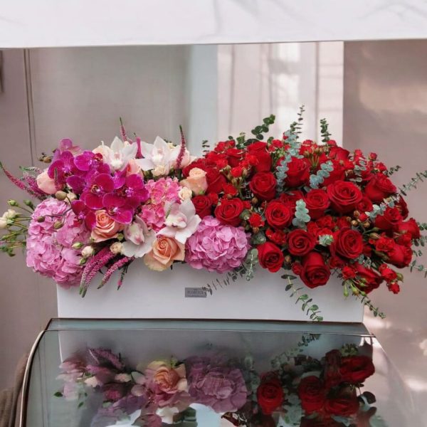 باکس گل سوپرایز لوکس با طراحی خاص