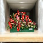 باکس گل سبز و قرمز | هدیه‌ای مدرن و شیک برای مناسبت‌های خاص از فلورانس